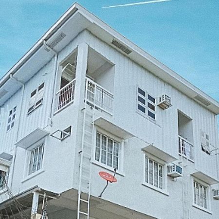 Reddoorz At David'S Travellers Inn Cavite General Trias  外观 照片