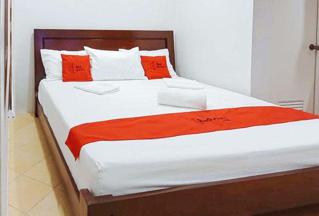 Reddoorz At David'S Travellers Inn Cavite General Trias  外观 照片